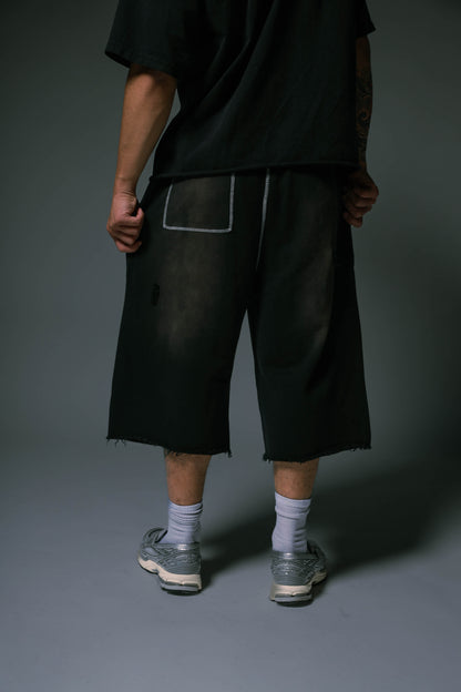 WASHED OVERSIZED SHORT