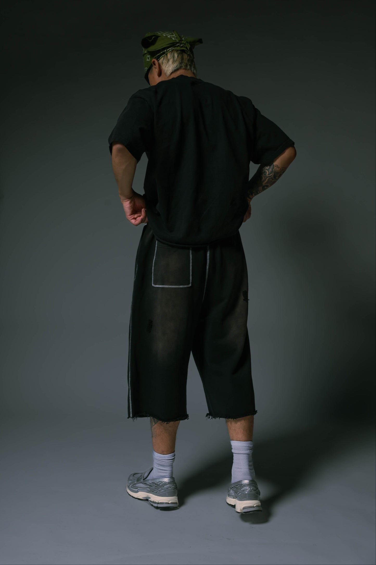 WASHED OVERSIZED SHORT